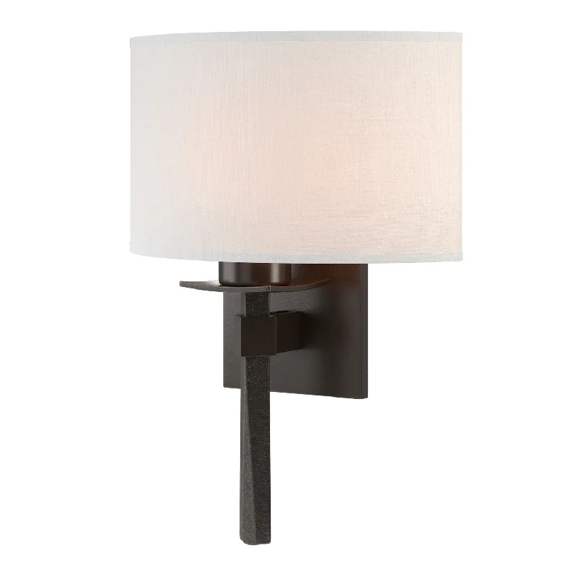 Industrial Lighting with High CRI (Color Rendering Index) for True Color PerceptionBeacon Hall One Light Wall Sconce Industrial Lighting with High CRI (Color Rendering Index) for True Color PerceptionBeacon Hall One Light Wall Sconce