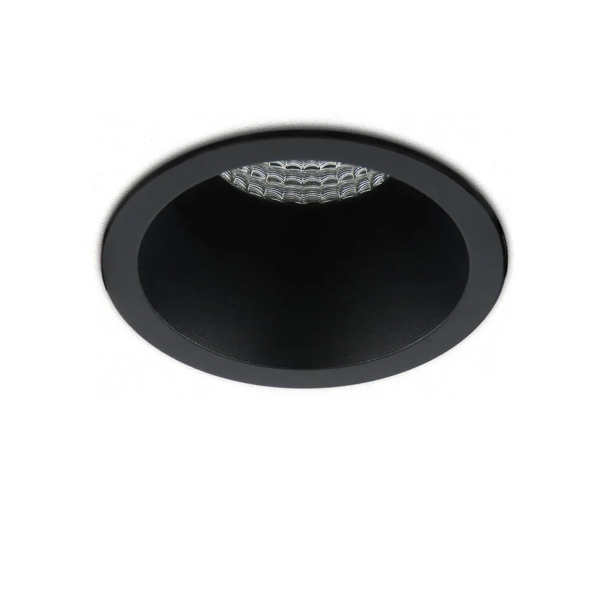 Track lighting with a brushed nickel finishZwarte LED Inbouwspot 5W 3000K warm wit ⌀80mm Anti glare Track lighting with a brushed nickel finishZwarte LED Inbouwspot 5W 3000K warm wit ⌀80mm Anti glare