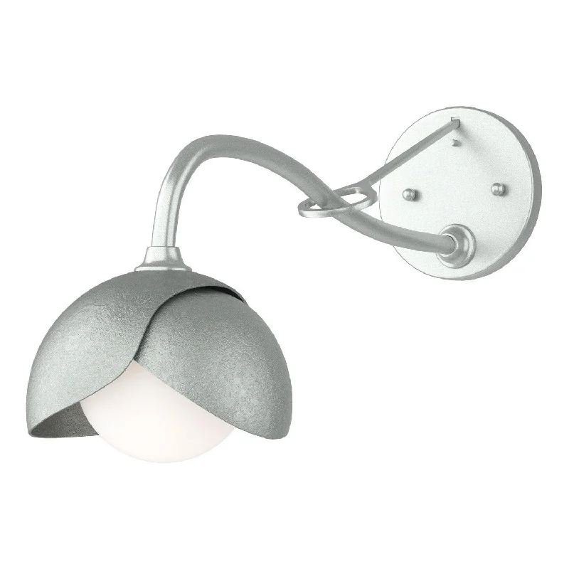 Industrial Lighting with High CRI (Color Rendering Index) for True Color PerceptionBrooklyn One Light Wall Sconce