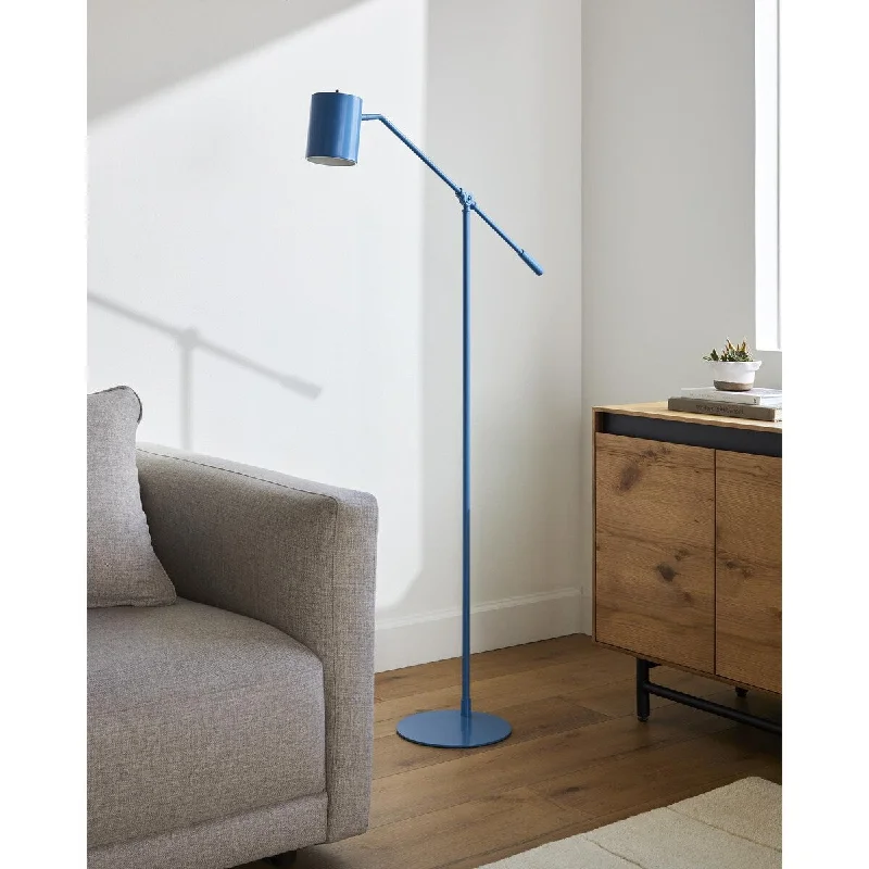 Victorian Style Floor Lamp for Traditional and Elegant InteriorsVictorian Style Floor Lamp for Traditional and Elegant InteriorsLivabliss Talena Rustic Accent Floor Lamp