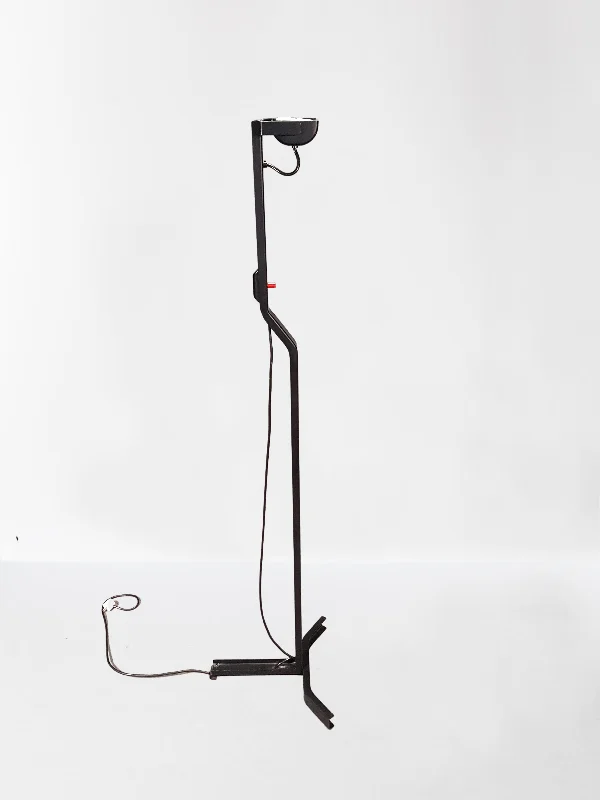Fabric Floor Lamp with a Linen Shade for a Relaxed AestheticFabric Floor Lamp with a Linen Shade for a Relaxed AestheticSirrah Floor Lamp by Kazuhide Takahama for Sirrah 1977