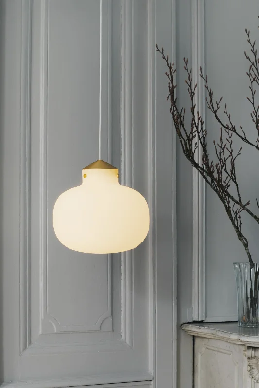 African - Inspired Ceiling Lights with Tribal Patterns and Natural MaterialsAfrican - Inspired Ceiling Lights with Tribal Patterns and Natural MaterialsRaito 30 oval Pendant Light Opal white