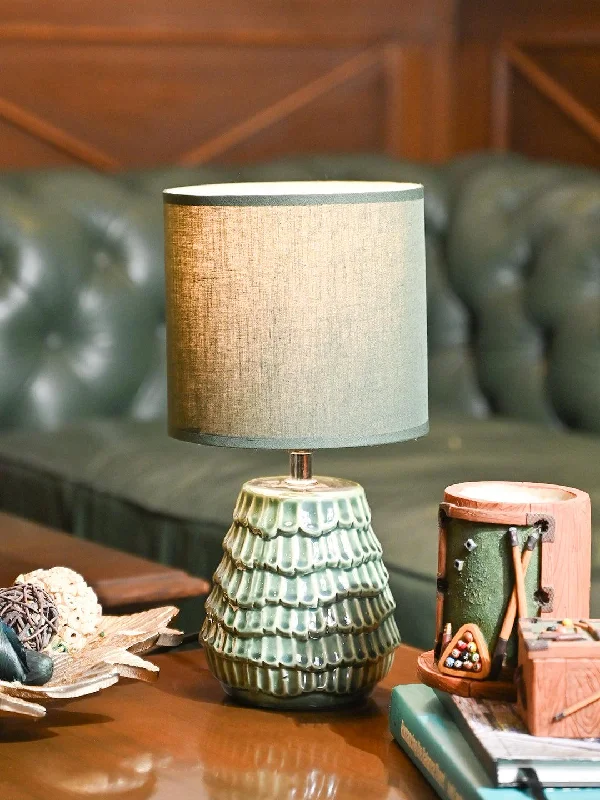 industrial style table lamps with exposed bulbs for loft apartmentsindustrial style table lamps with exposed bulbs for loft apartmentsVON CASA Green Table Lamp